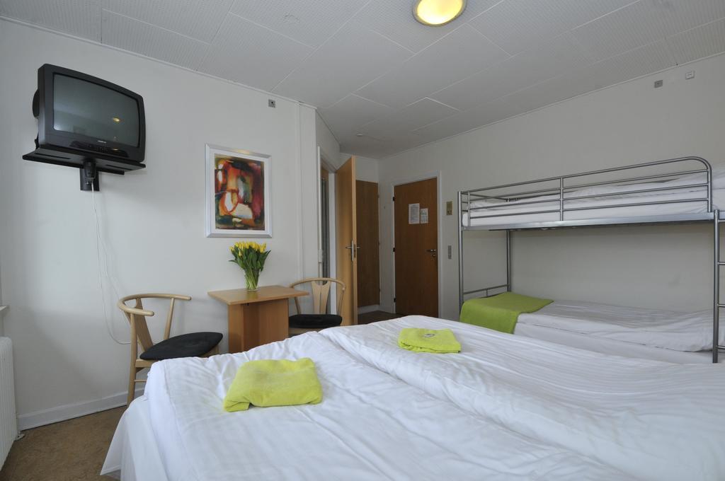 Thyregod Kursuscenter Hotel Стая снимка